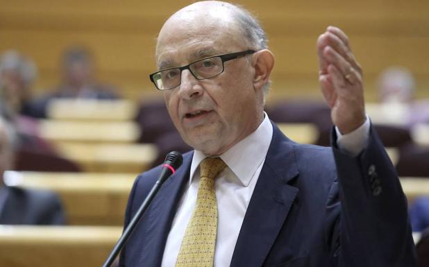 Montoro interviene en el Senado. 