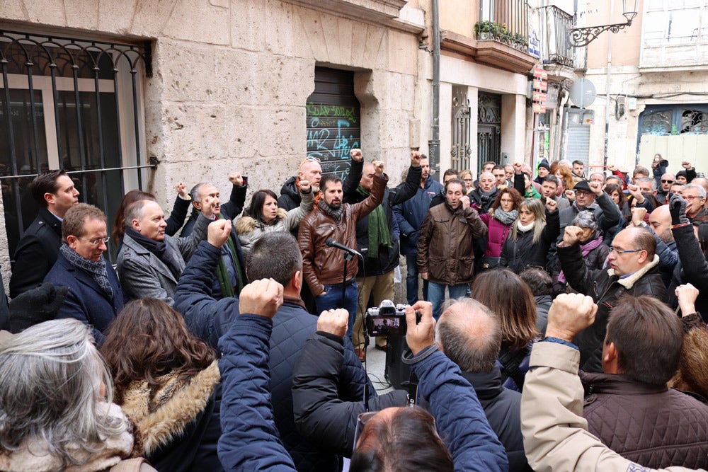 Inauguración de la placa del centenario de la casa del pueblo