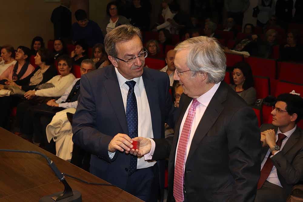 Distinciones a una vida dedicada al trabajo en la Junta