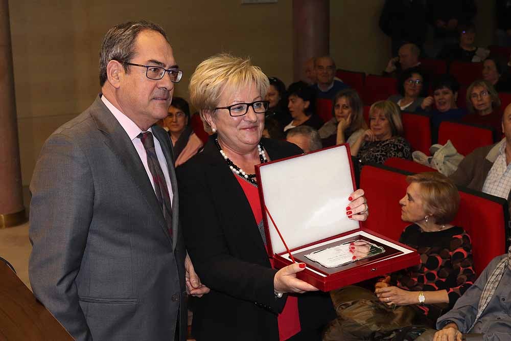 Distinciones a una vida dedicada al trabajo en la Junta