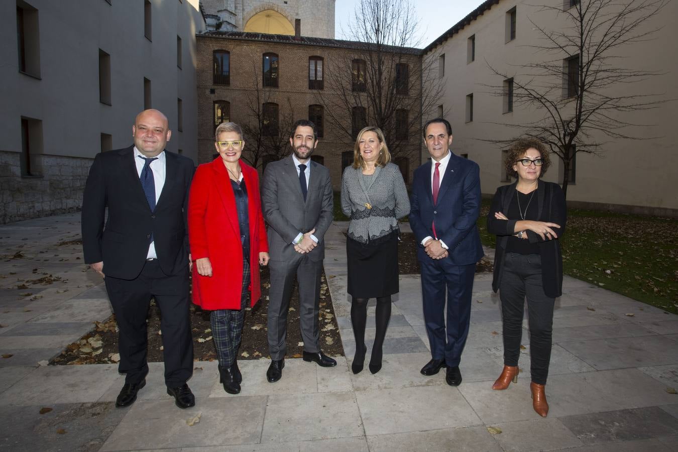 La consejera de Economía y Hacienda de la Junta, Pilar del Olmo, ha anunciado la constitución de dos nuevos fondos de garantía para mejorar los créditos y apuntalar la financiación empresarial en Castilla y León