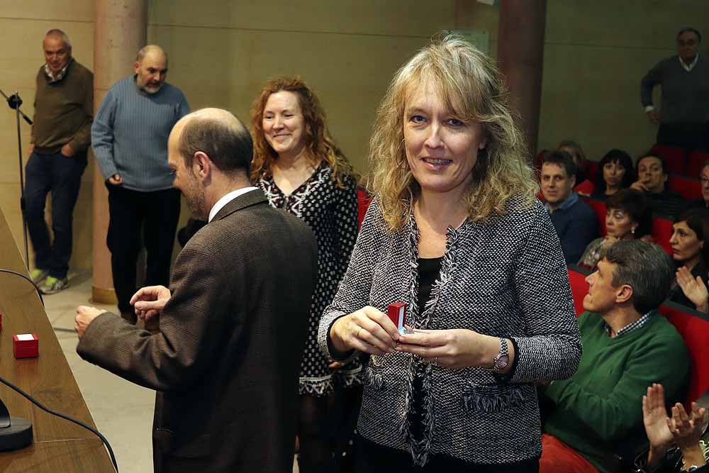 Los 318 empleados de la Junta de Castilla y León que han cumplido 15, 25 o 35 años de servicio en la Administración ya tienen su distinción.