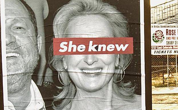 Carteles que han empapelado la ciudad de Los Ángeles. 