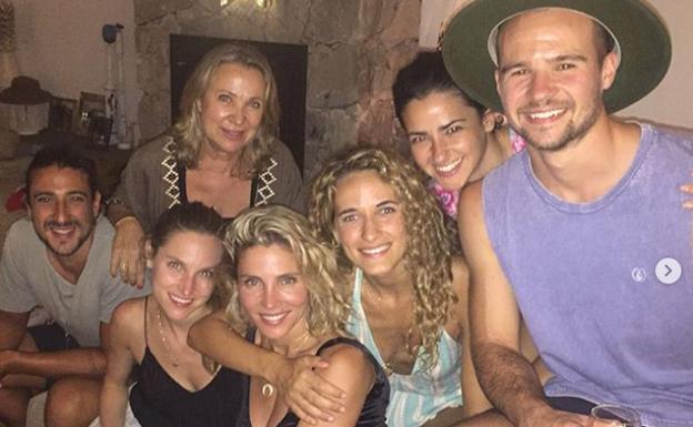 Elsa Pataky con su familia al completo. 