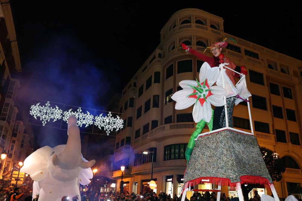 La Cabalgata de Reyes ha hecho las delicias de grandes y pequeños