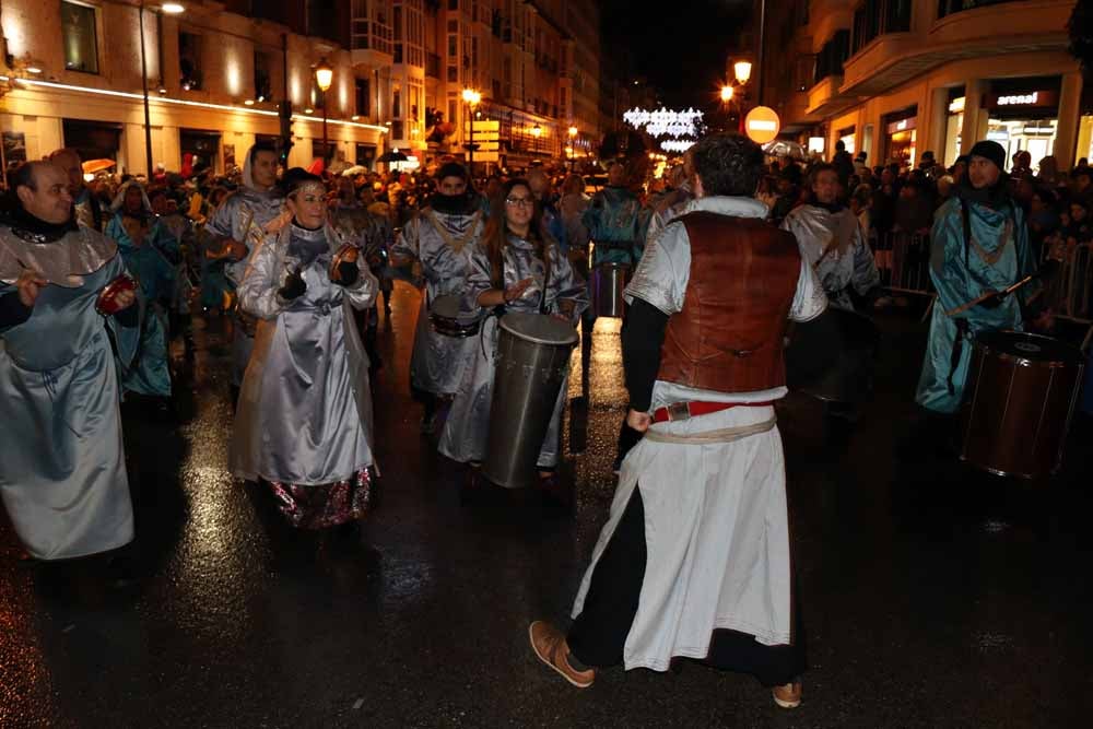 La Cabalgata de Reyes ha hecho las delicias de grandes y pequeños