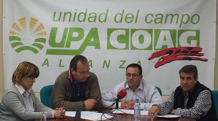 La Alianza UPA-COAG realizó ayer diferentes actos en Salamanca, Burgos, Palencia y Zamora en contra de la la nueva normativa de purines.