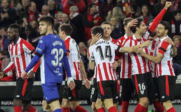 El Athletic le gana el derbi al Alavés y ya mira a Europa