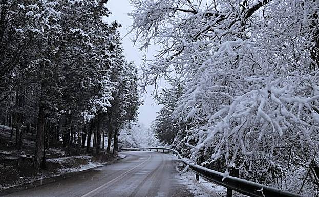 La nieve y el hielo han ocasionado algunos problemas en carretera