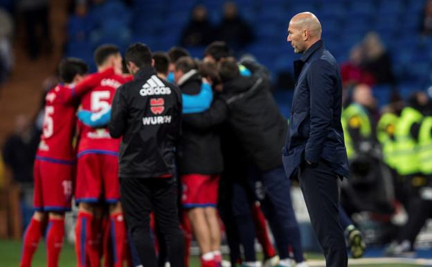 Zidane, serio tras el segundo gol de Guillermo