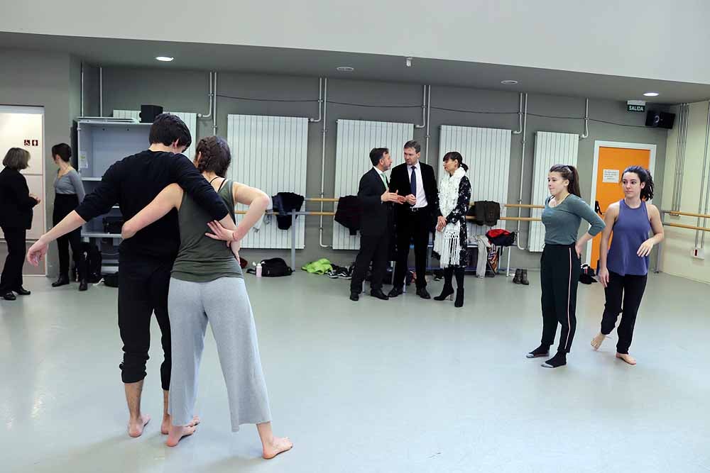 Así imparten las clases los alumnos de la Escuela Profesional de Danza