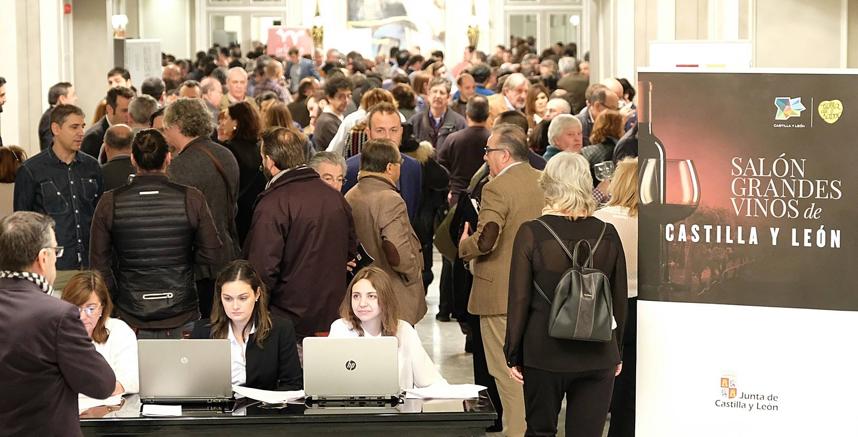 112 bodegas de todas las Denominaciones de Origen regionales han participado en el evento celebrado en el hotel Villa Magna de Madrid