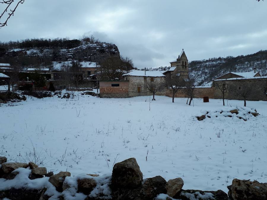 Aquí tienen una selección de fotografías de nieve enviadas por algunos de nuestros lectores. Se pueden ver imágenes de Tubilla del Agua, Ura, Belorado, Fuentelcésped, Quintanar de la Sierra o Sargentes de la Lora