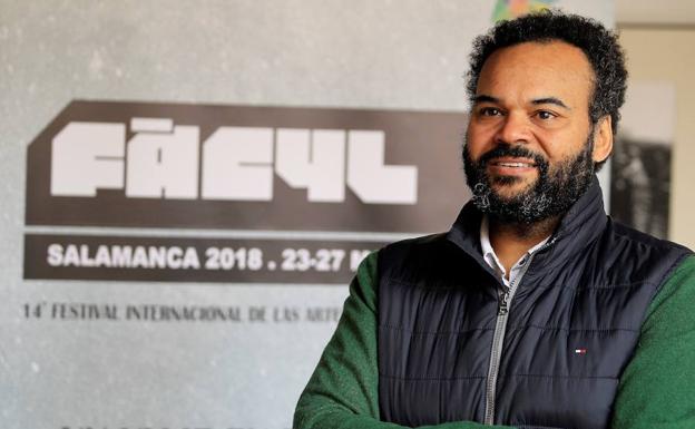 El director artístico del Festival de las Artes de Castilla y León, FACyL 2018, Carlos Jean, antes de asistir a la reunión de coordinación de la próxima edición del certamen.