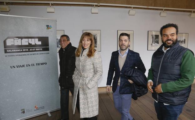 Bienvenido Mena, Mar Sancho, Julio López y Carlos Jean, ayer en la Casa de las Conchas. 