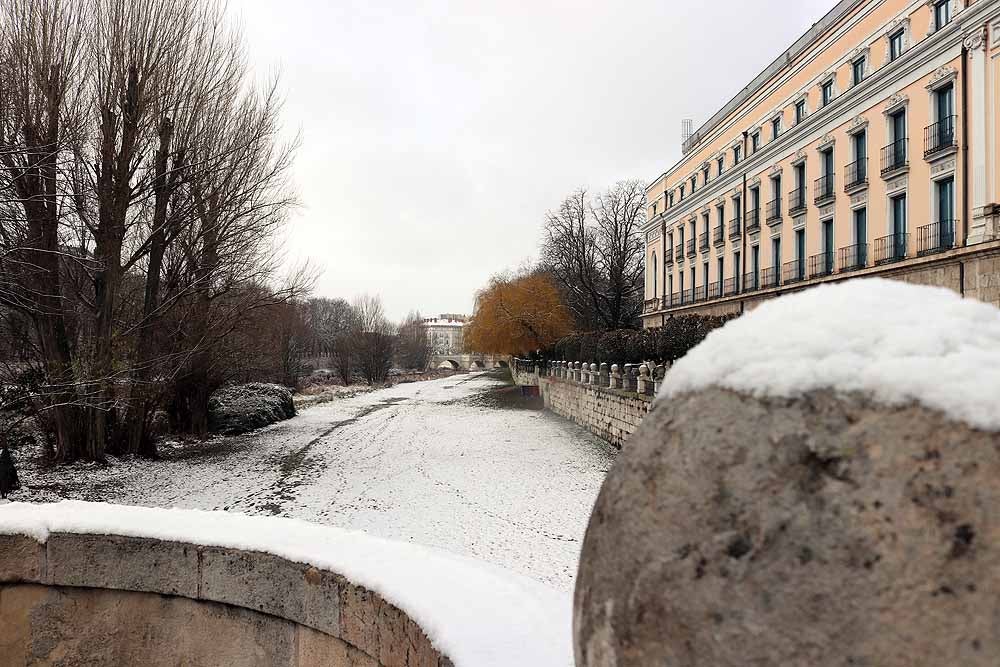 Aquí os dejamos unas imágenes sobre el paso del temporal de nieve por la provincia de Burgos