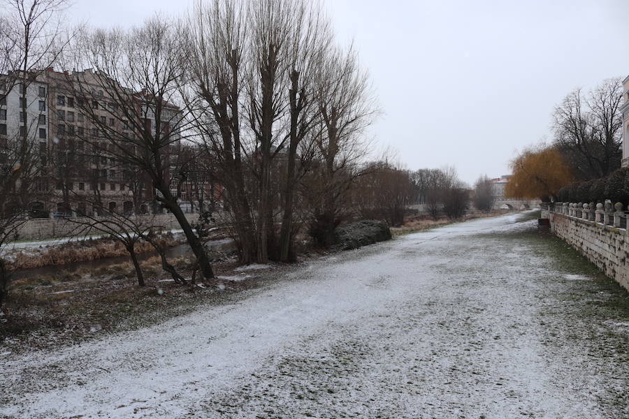 Aquí os dejamos unas imágenes sobre el paso del temporal de nieve por la provincia de Burgos