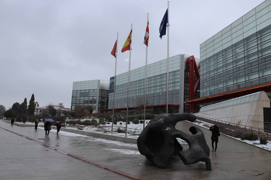 Aquí os dejamos unas imágenes sobre el paso del temporal de nieve por la provincia de Burgos