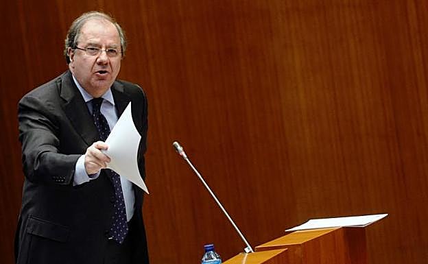 Juan Vicente Herrera durante su intervención en Las Cortes.