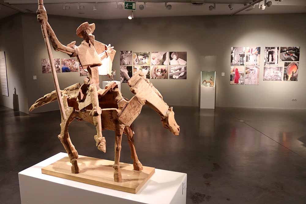 La exposición 'Una mirada a Cervantes' se muestra en la Sala de Exposiciones Pedro Torrecilla, del 22 de febrero al 25 de marzo