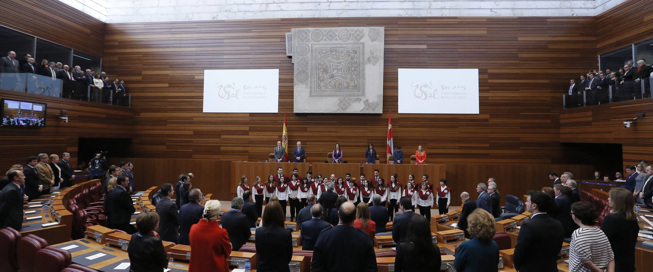 La institución académica conmemora su octavo centenario 