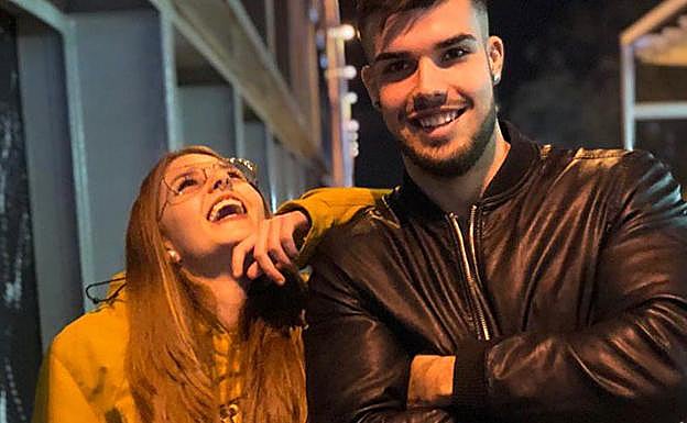 Pol con su posible nueva conquista. 