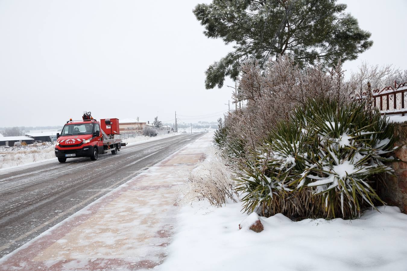 Temporal de nieve y hielo en Tardobispo, en la provincia de Zamora.