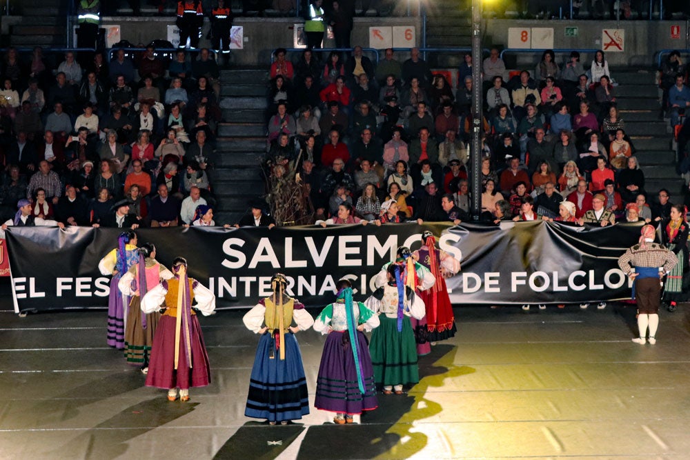 El Polideportivo de El Plantío se ha vuelto a llenar para dar la bienvenida a la primavera en el Festival de Las Marzas