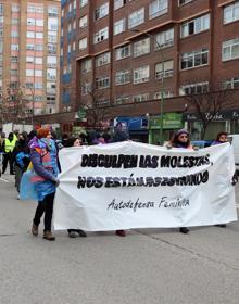 Imagen secundaria 2 - Los colectivos feministas toman las calles desde primera hora con motivo del 8-M