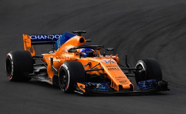Fernando Alonso, al volante de su McLaren. 