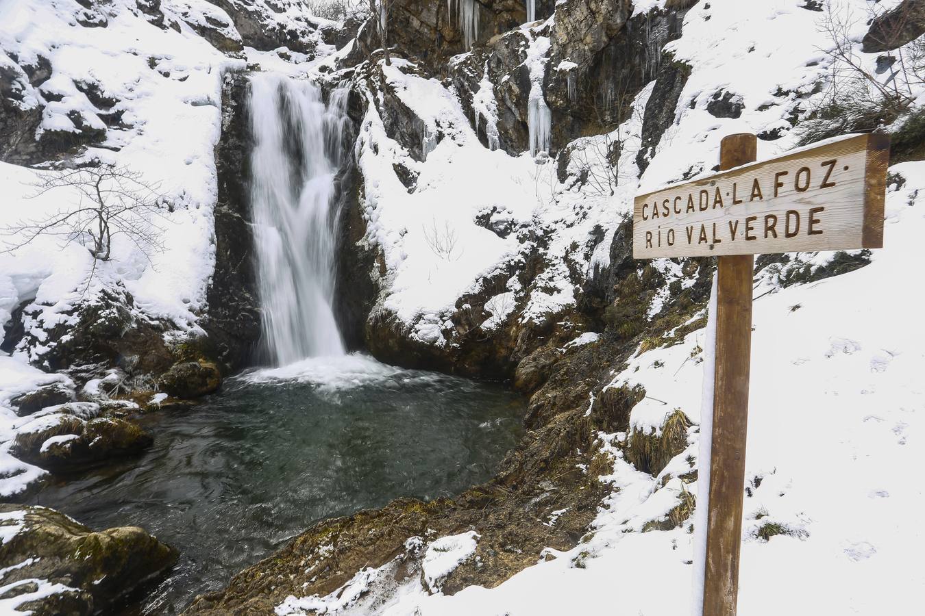 Cascada de la Foz en Torrestío (León).