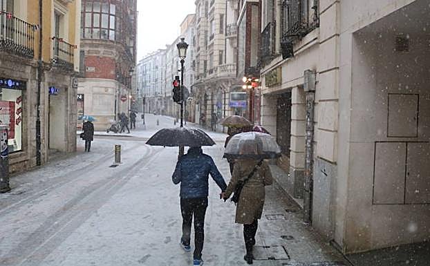 Nieve en Burgos, hoy lunes.