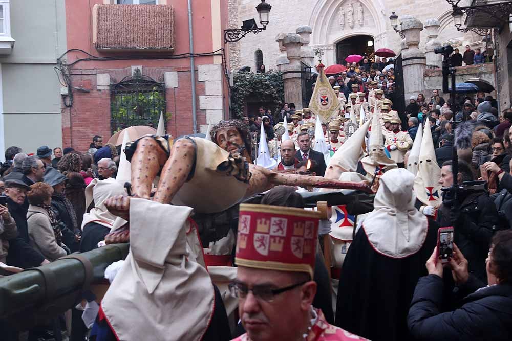 Fotos: Las imágenes de la Procesión del Santísimo Cristo de Burgos