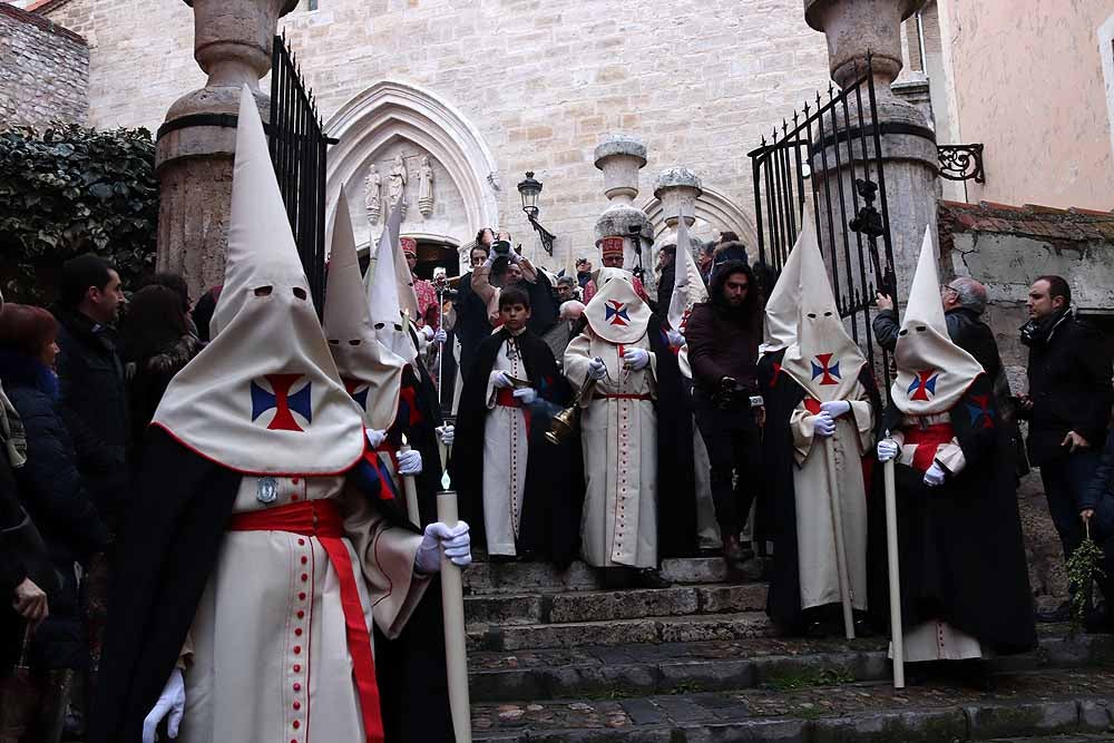 Fotos: Las imágenes de la Procesión del Santísimo Cristo de Burgos