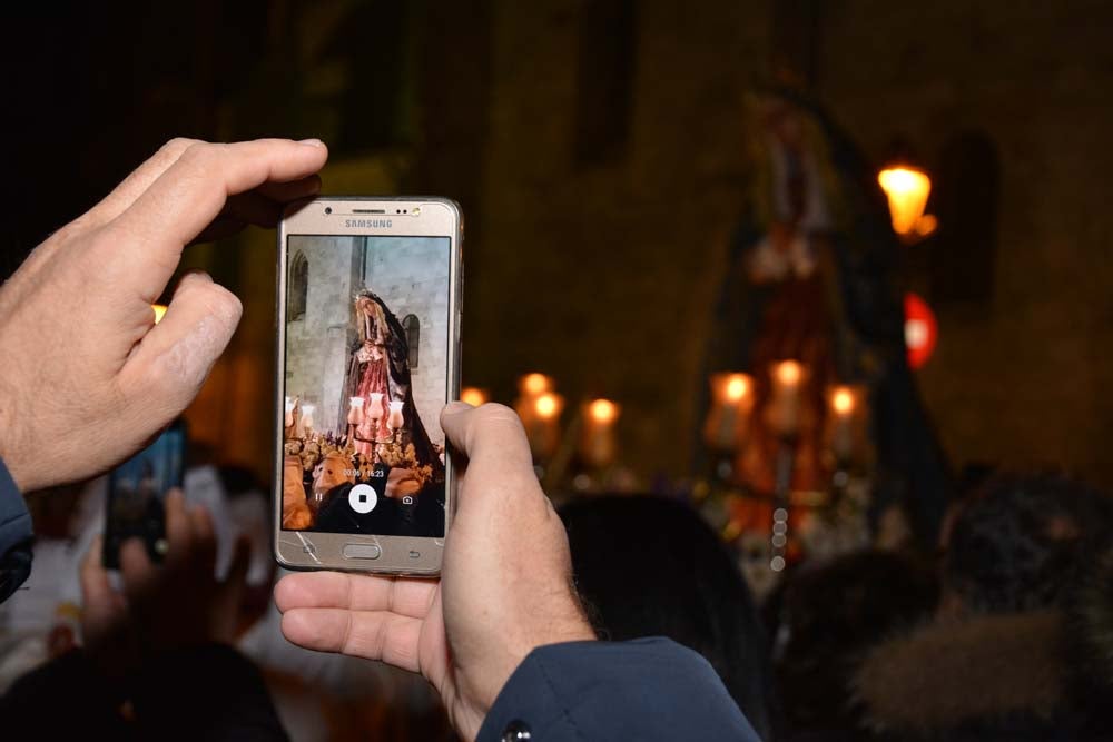 Fotos: Procesión de la Virgen de las Angustias