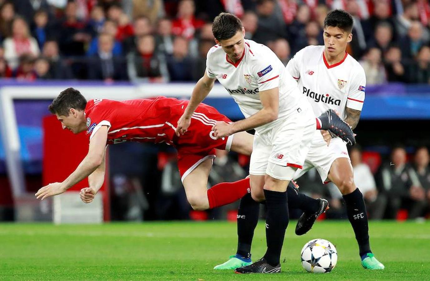 El equipo sevillista compareció decidido a hacer historia en los cuartos de final de la Champions ante un gigante como el Bayern