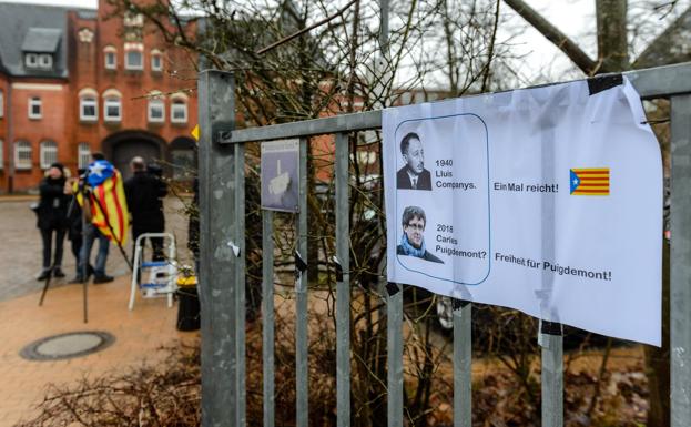 Entrada de la prisión de Neumünster, en la que está recluido Carles Puigdemont.