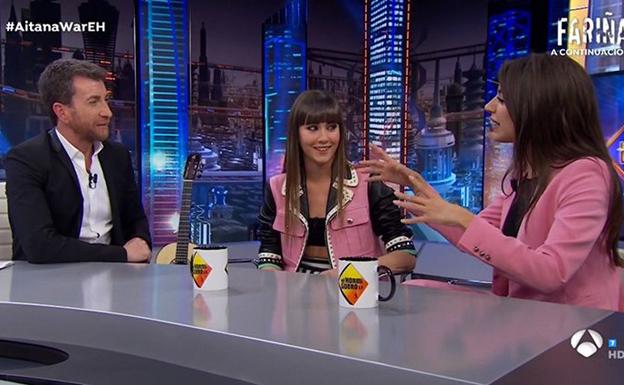 Aitana y Ana Guerra con Pablo Motos en 'El Hormiguero'. 