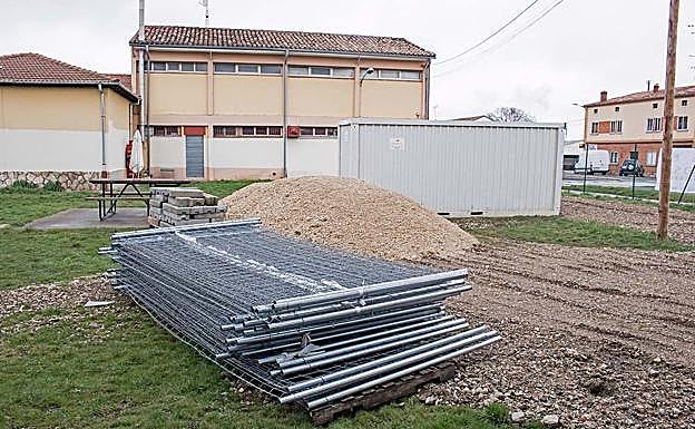 El barrio de La Venilla lleva varias semanas preparado para las obras