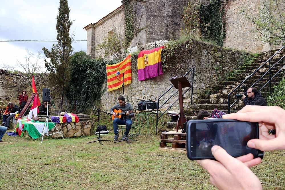 Fotos: Entrega de los restos de cuatro represaliados en Valdenoceda