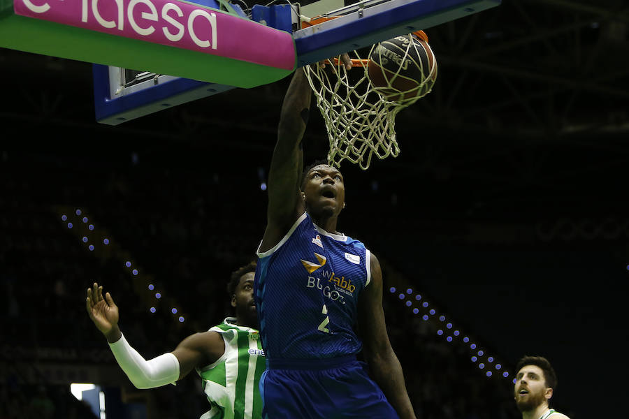 Fotos: Las imágenes del Betis - San Pablo Burgos