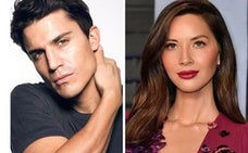 Álex González y Olivia Munn. 