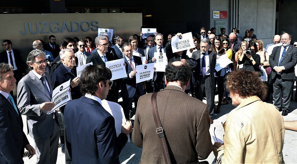 Fotos: Los abogados exigen mejoras en el sistema judicial