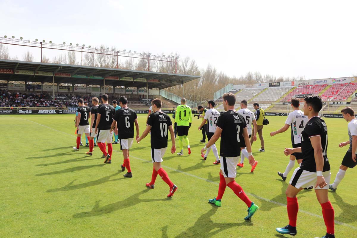 Una selección de las mejores imágenes de la victoria del Burgos CF frente al CD Vitoria.