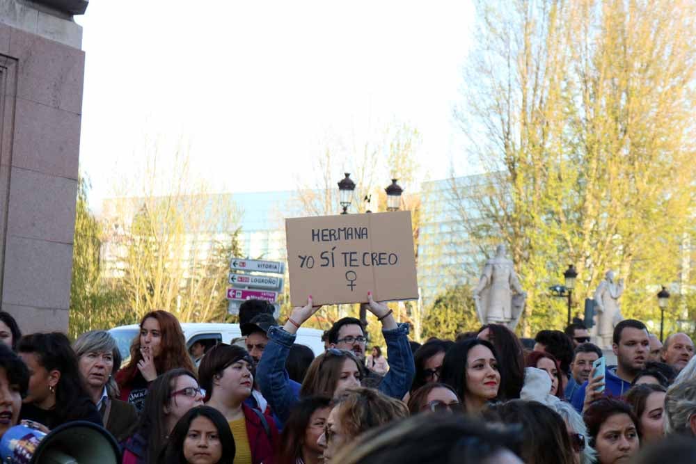 Fotos: Manifestación en Burgos contra la sentencia de &#039;La Manada&#039;