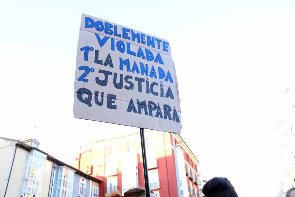 Fotos: Manifestación en Burgos contra la sentencia de &#039;La Manada&#039;