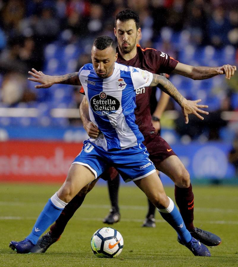 Riazor asiste a la más que probable fiesta de campeón de Liga del Barcelona, que de ganar al Deportivo se aseguraría el entorchado nacional.