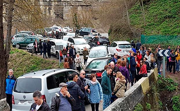 Los atascos son habituales en periodos vacacionales
