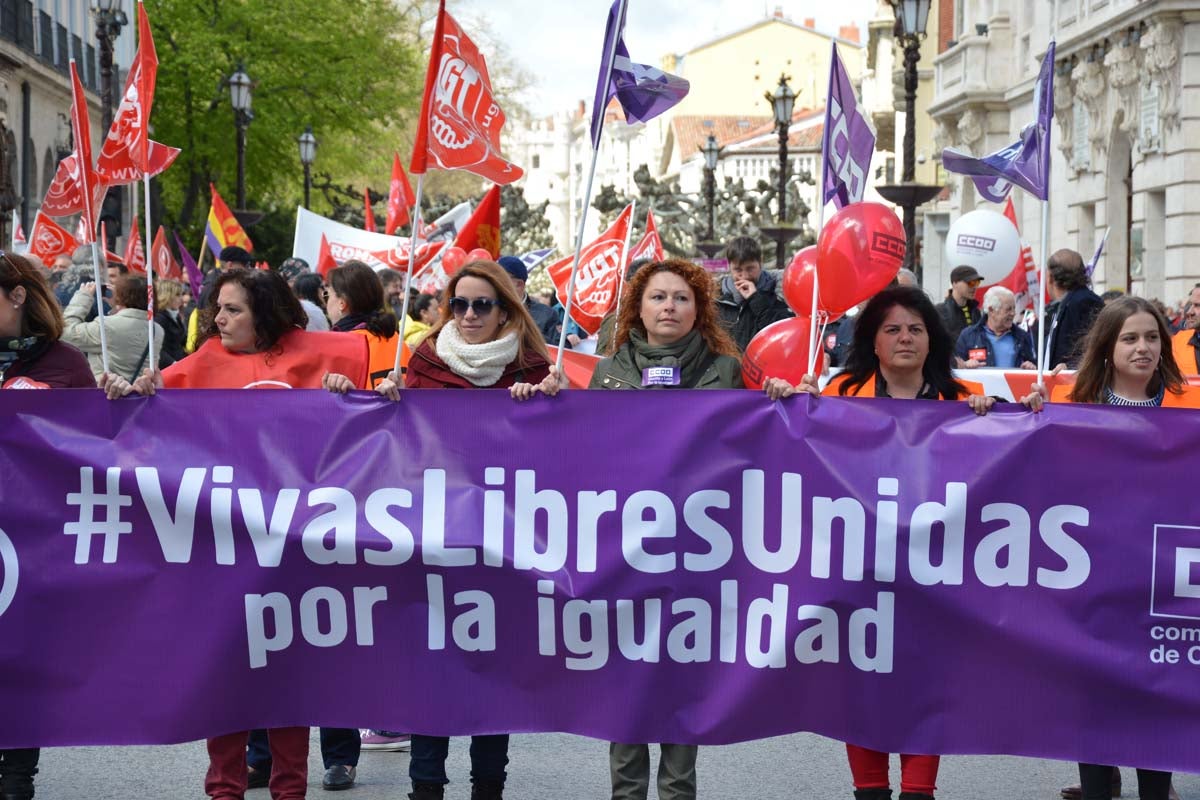 Alrededor de 1.500 personas secundan la movilización convocada por los sindicatos mayoritarios.