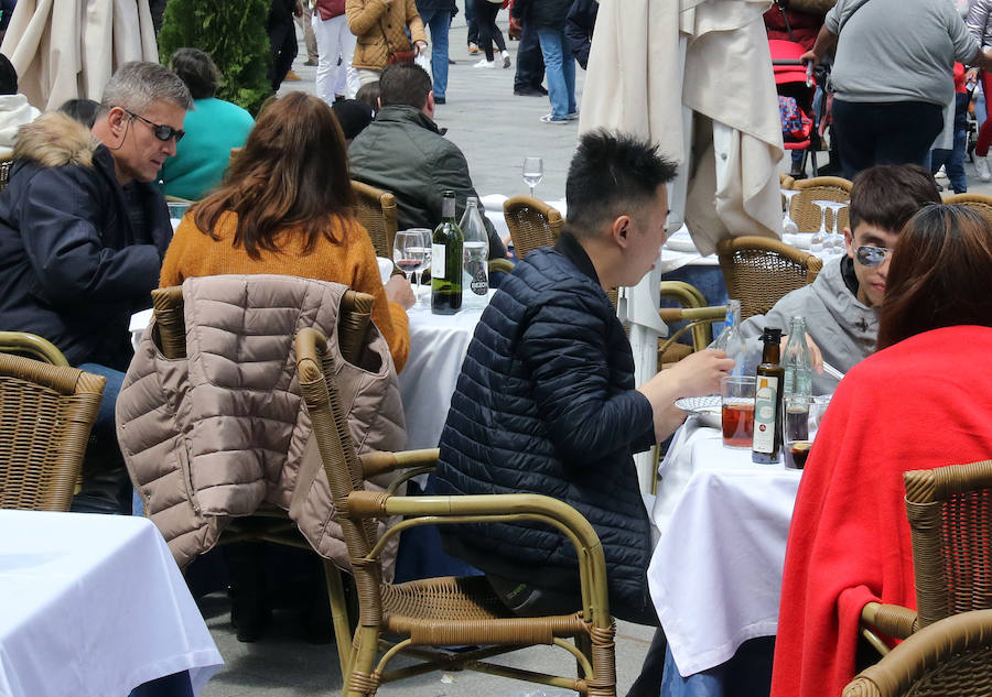 Fotos: Los turistas invaden Segovia